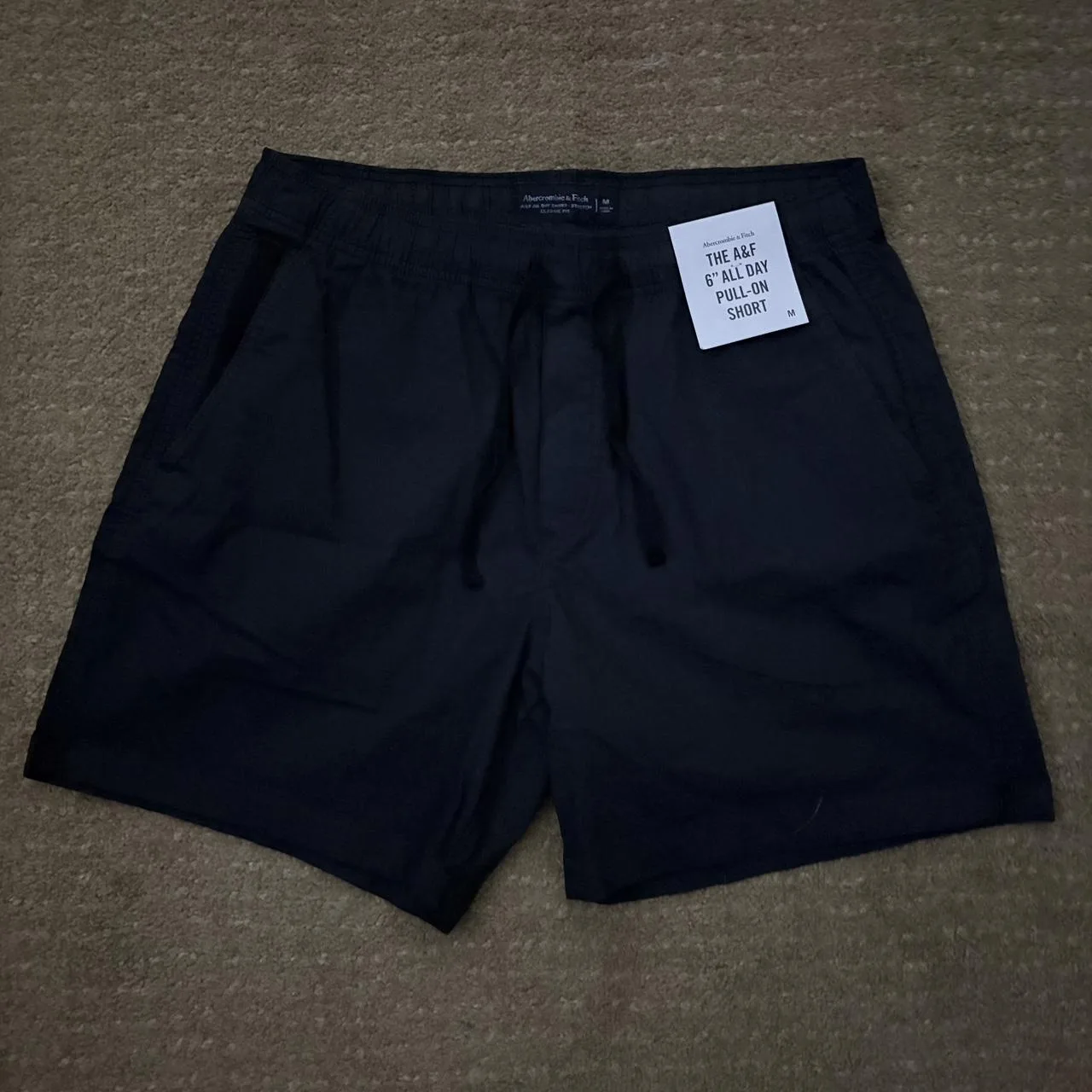 Abercrombie & Fitch Men's Black and Navy Shorts - Image 2