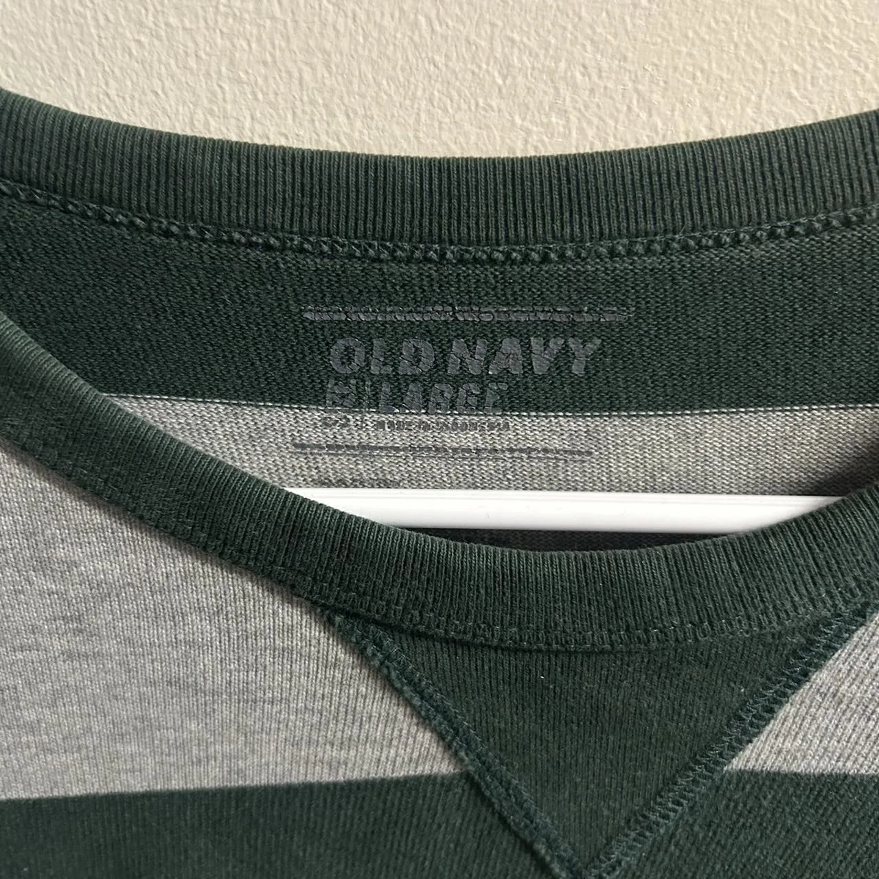 Old Navy Men's multi Shirt - Image 2