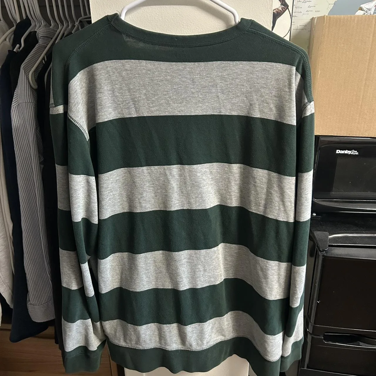 Old Navy Men's multi Shirt - Image 3