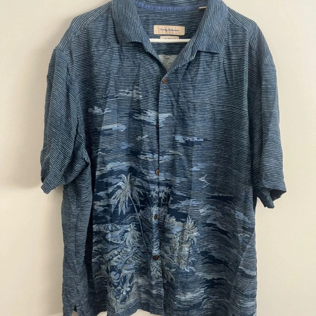 Tommy Bahama Men's Blue Shirt
