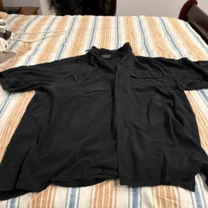 Sézane Men's Black and Navy Shirt