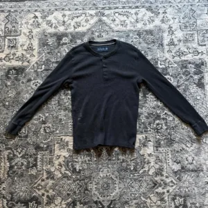 Abercrombie & Fitch Men's Black and Grey Shirt