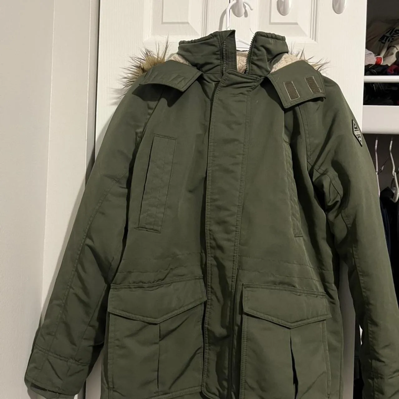 Hollister Co. Men's Green and Khaki Coat - Image 3