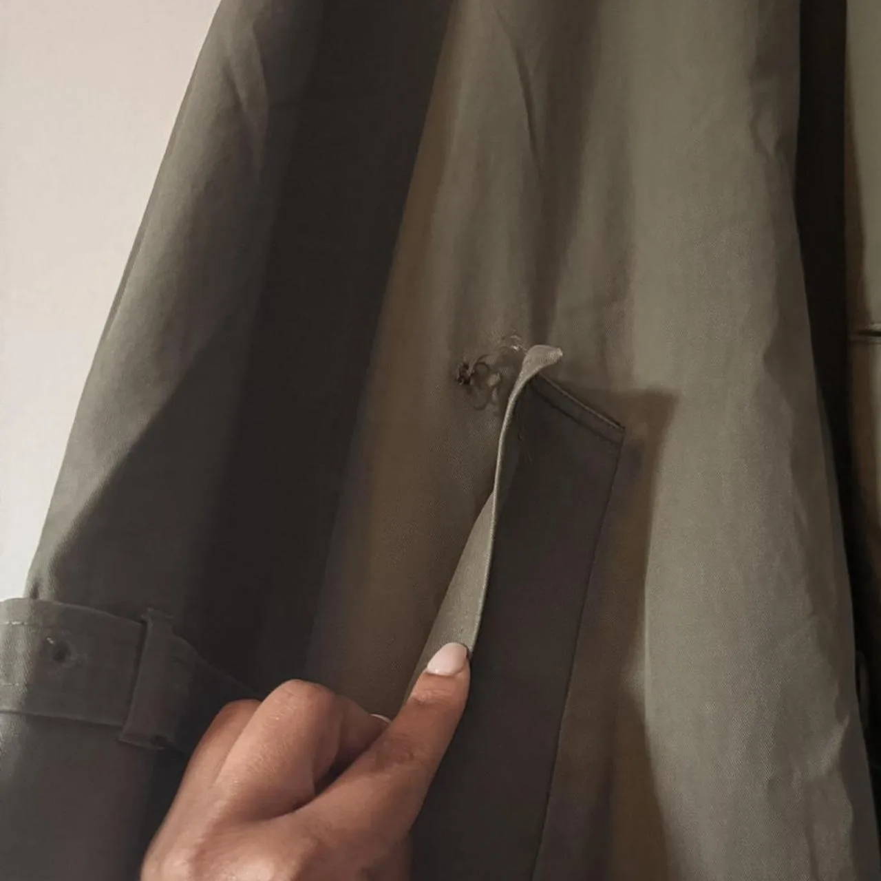 Aquascutum Men's Khaki and Green Coat - Image 5