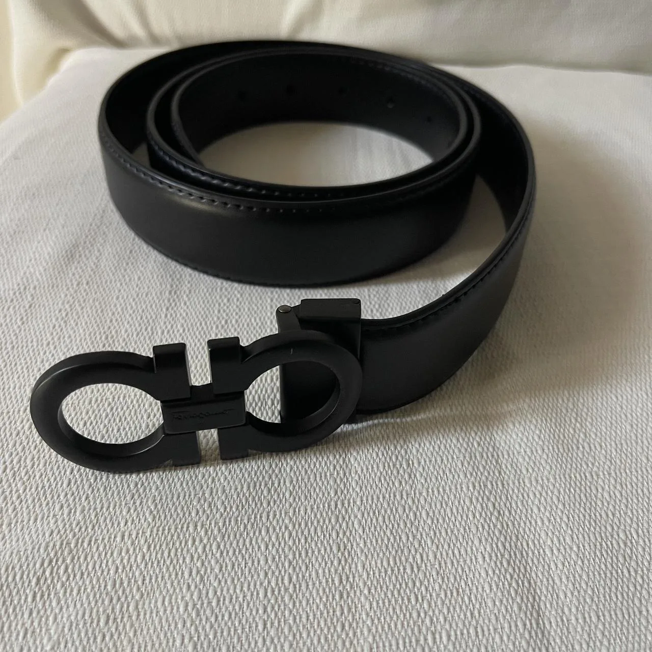 Salvatore Ferragamo Men's Black Belt - Image 4