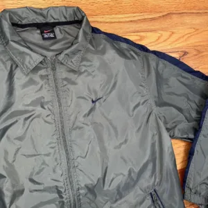 Nike Men's Green and Grey Jacket