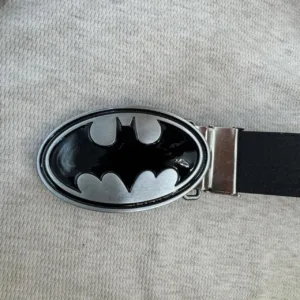 DC Comics Men's Black and Silver Belt