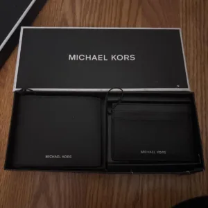 Michael Kors Men's Black Wallet-purses