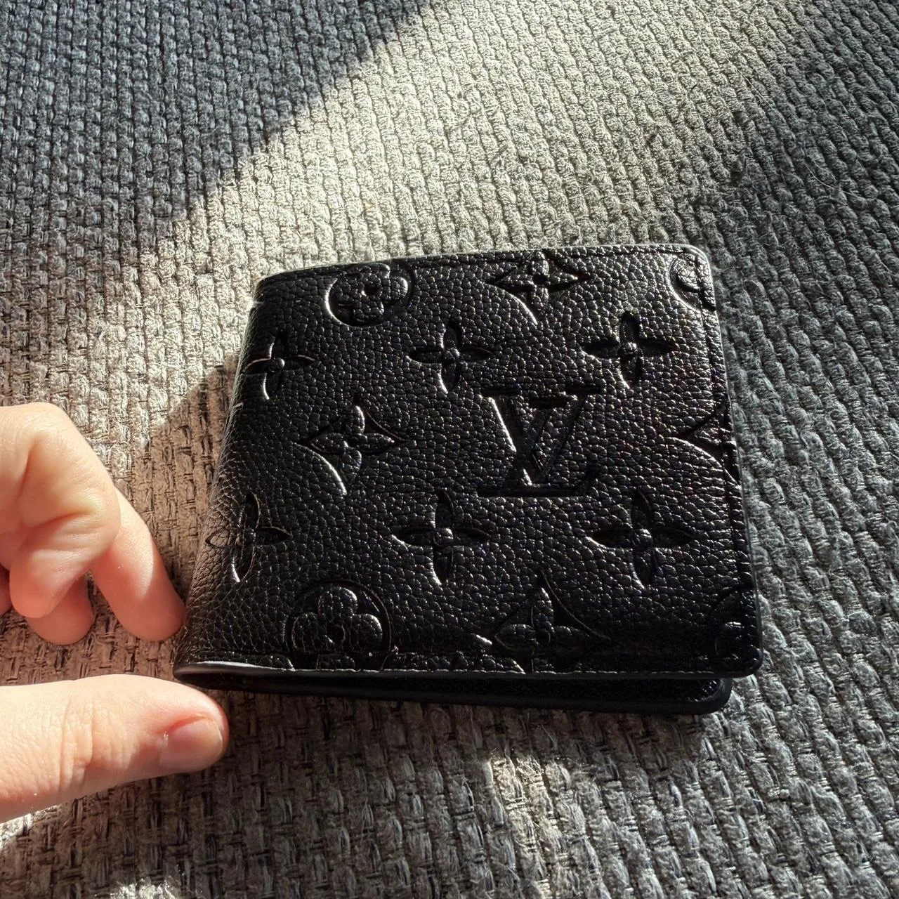 Louis Vuitton Men's Black Wallet-purses