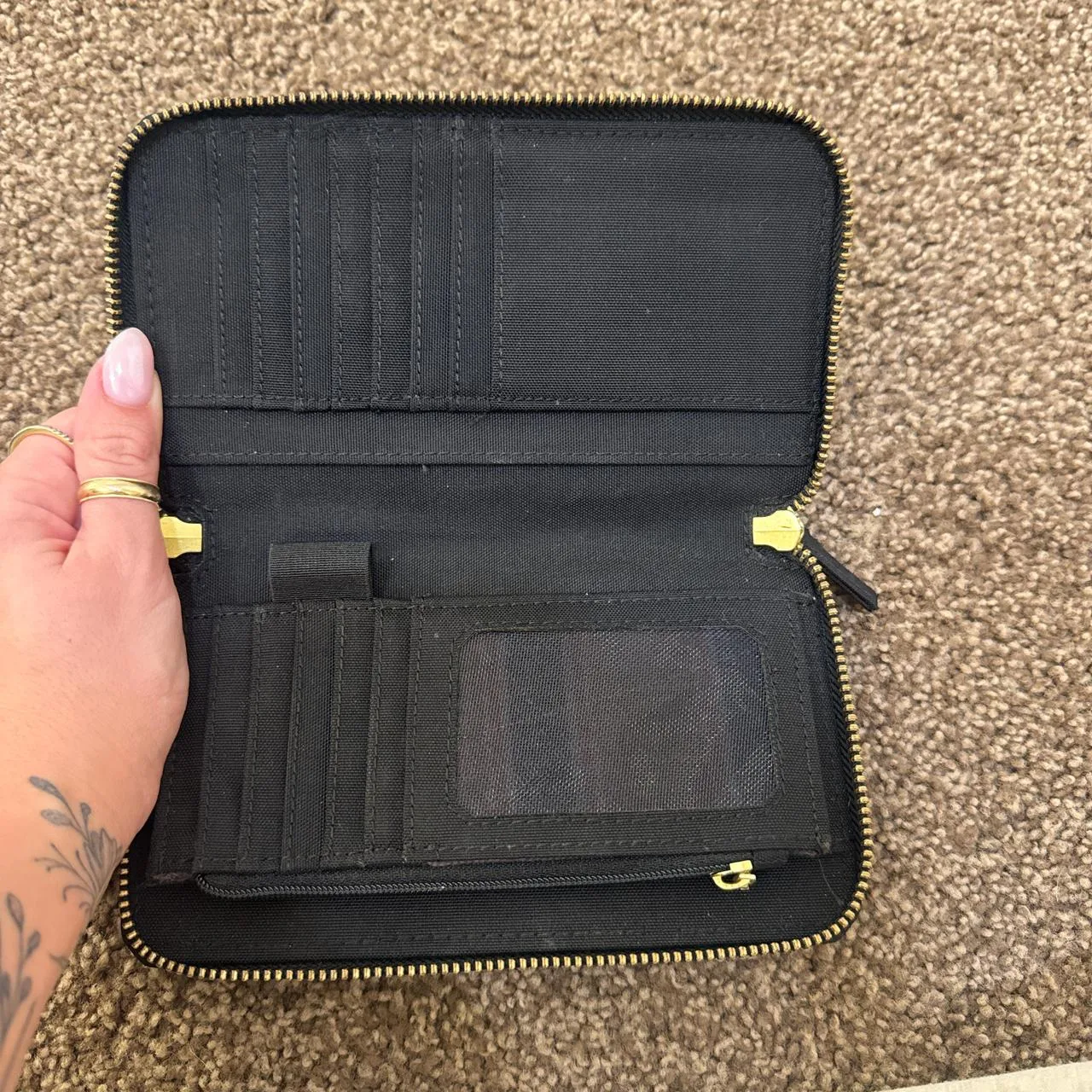 Carhartt Men's Black and Navy Wallet-purses - Image 2