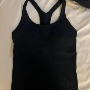 Lululemon Women's Black and Navy Vest