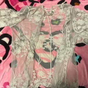 Women's White and Cream Cardigan