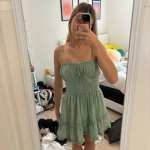 francesca's Women's Green Dress