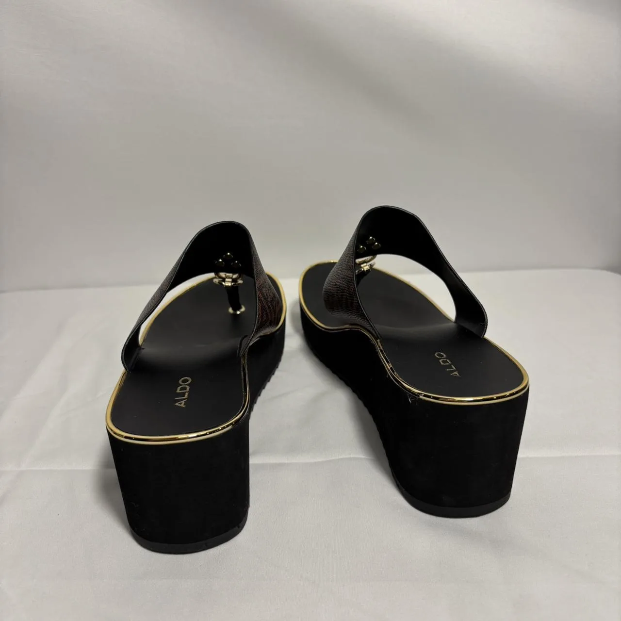 ALDO Women's Brown and Black Sandals - Image 8