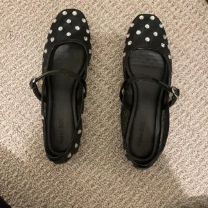 Open Edit Women's Black Ballet-shoes