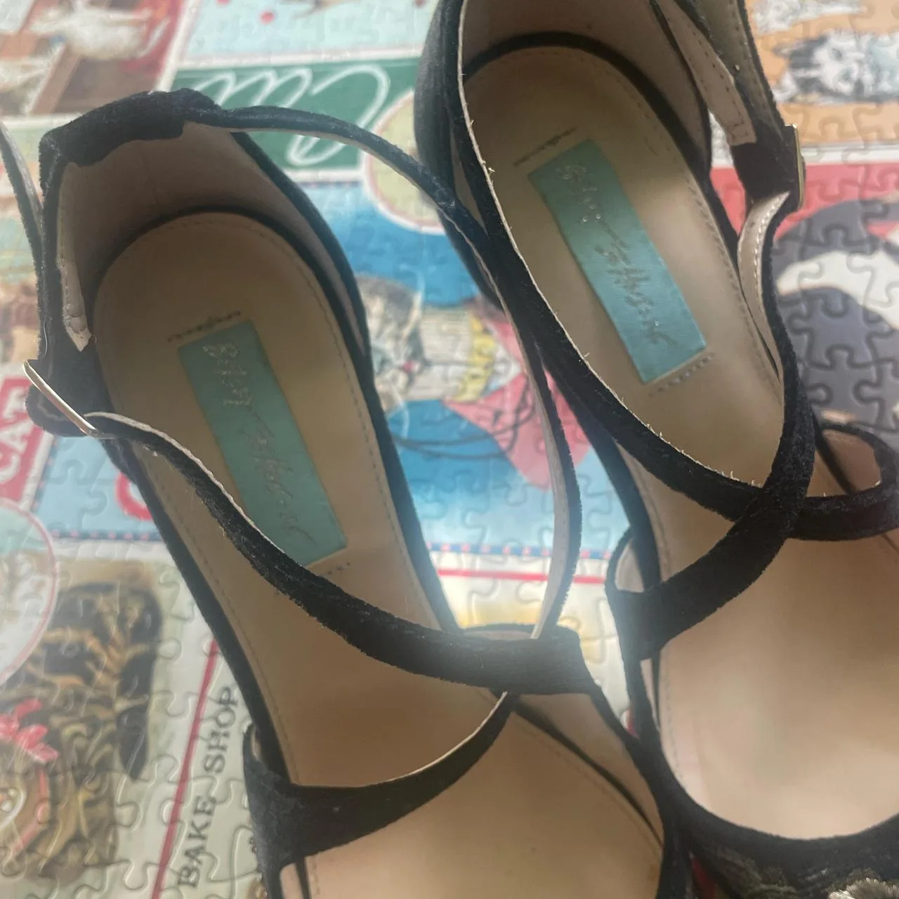 Betsey Johnson Women's Black and Silver Courts - Image 5