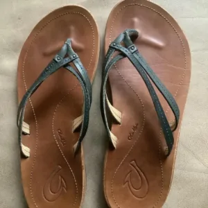 OluKai Women's Green and Blue Sandals