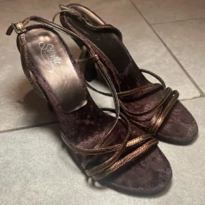 Starlet Women's Brown and Purple Footwear