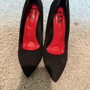 Women's Black Footwear