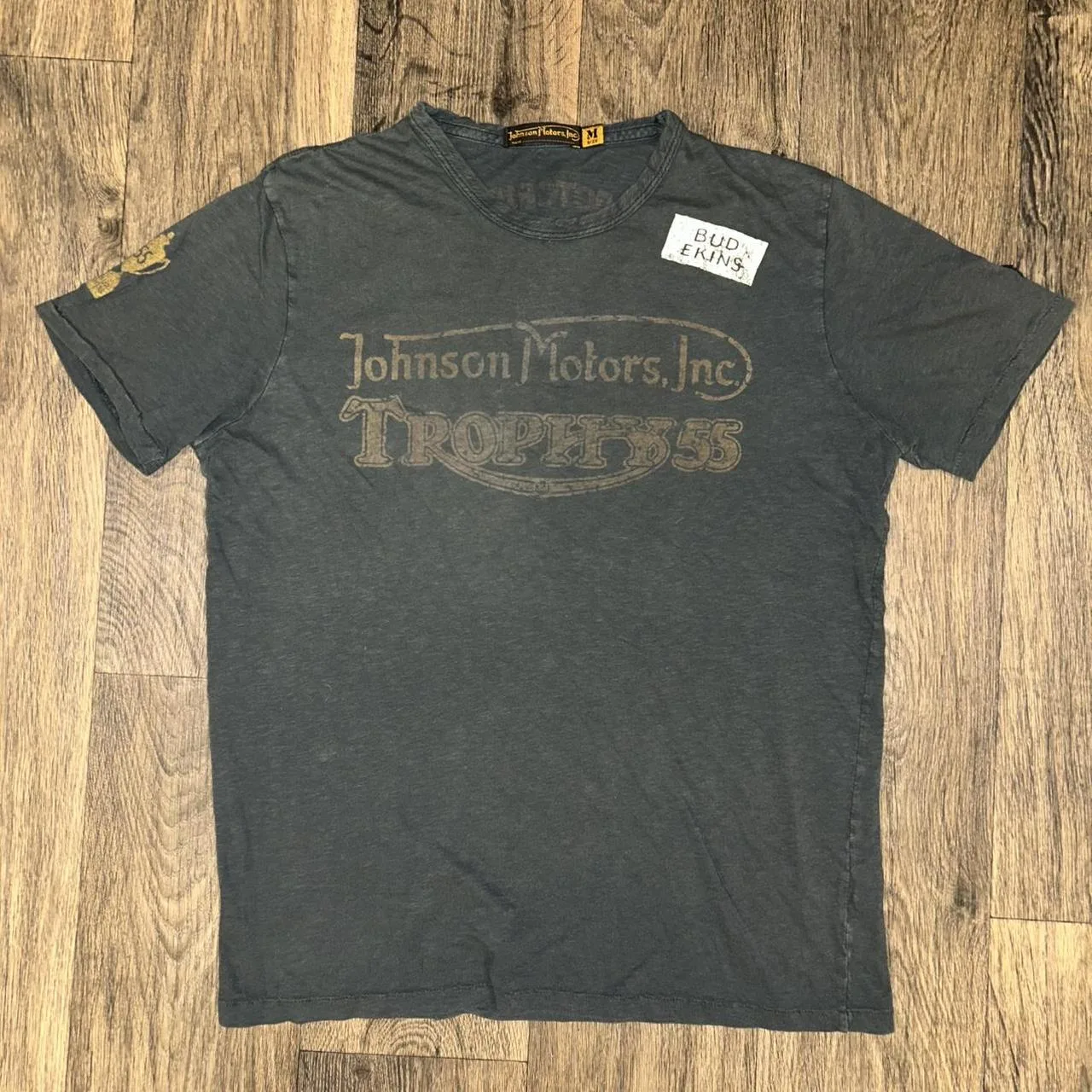 Men's Grey and Black T-shirt