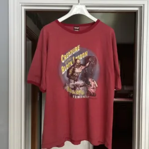 Men's Red and Burgundy T-shirt