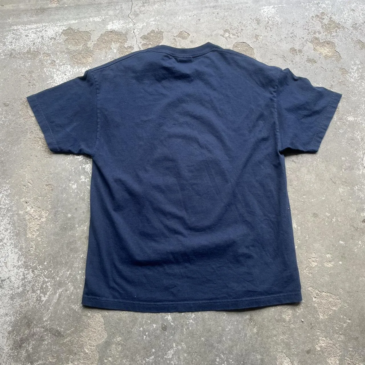 FUBU Men's Navy and Black T-shirt - Image 4
