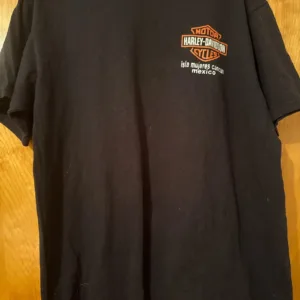 Harley Davidson Men's Black T-shirt