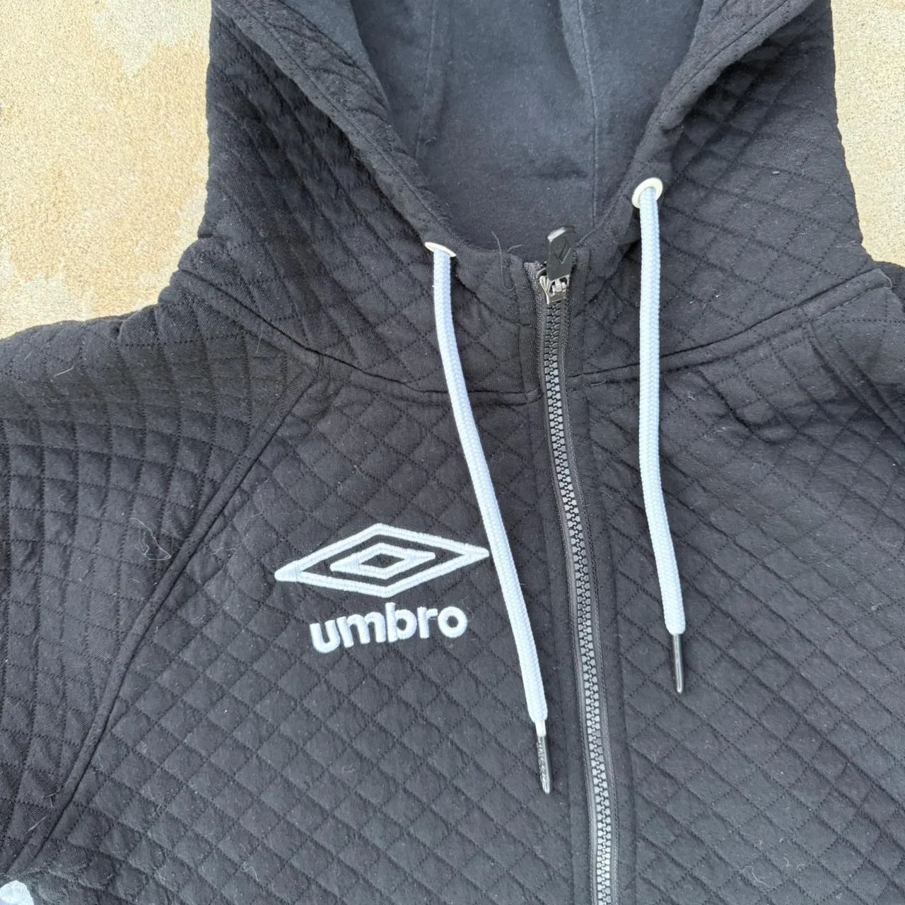 Umbro Men's Black Hoodie - Image 2