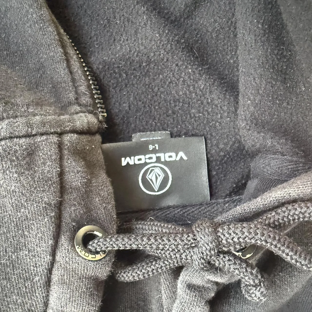 Volcom Men's Black Hoodie - Image 2