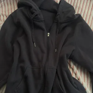 Men's Black and Navy Hoodie
