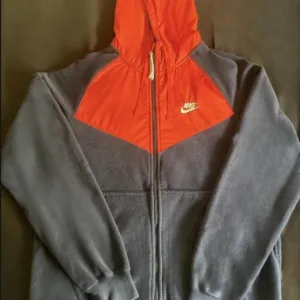 Nike Men's Navy and Red Hoodie