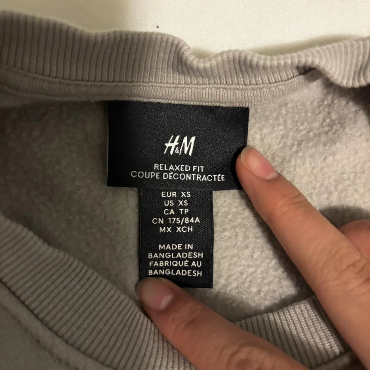 H&M Men's Grey and Brown Jumper - Image 3