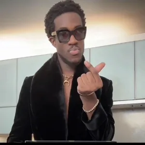 Men's Black and Brown Jumper