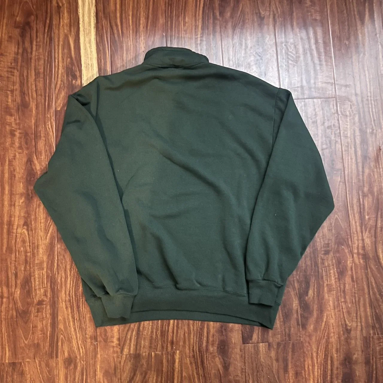 Disney Men's Green Jumper - Image 3