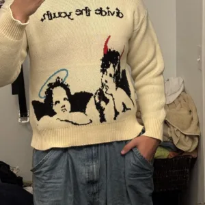 Men's Cream and White Jumper