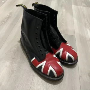 Dr. Martens Men's Black and Red Boots