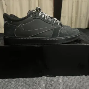 Travis Scott Men's Black Trainers