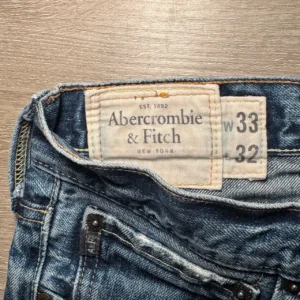Abercrombie & Fitch Men's Blue and Navy Jeans