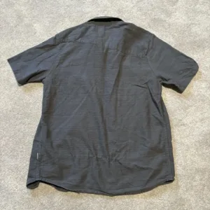 Volcom Men's Grey and Black Shirt