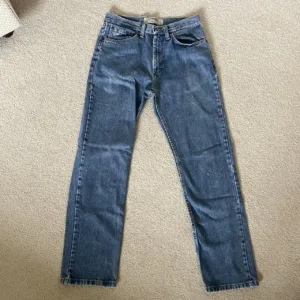 Wrangler Men's Blue and Navy Jeans