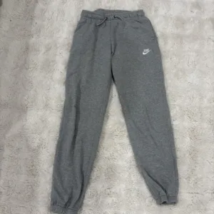 Nike Women's Grey Joggers-tracksuits