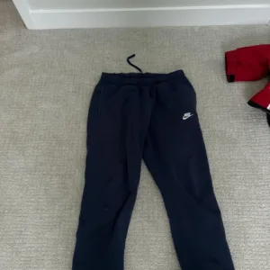 Nike Women's Navy Joggers-tracksuits