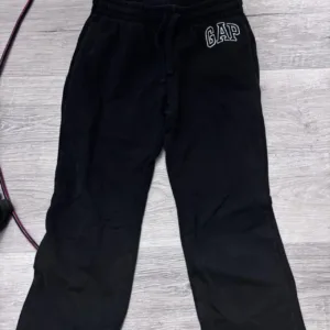 Gap Women's Black Joggers-tracksuits