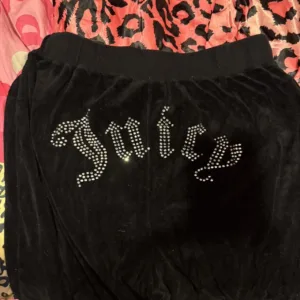 Forever 21 Women's Black Joggers-tracksuits