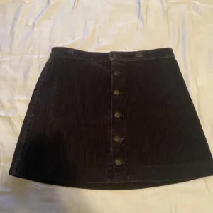 American Apparel Women's Black and Brown Skirt