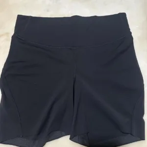 Lululemon Women's Black Shorts