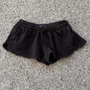 Brandy Melville Women's Black and Brown Shorts