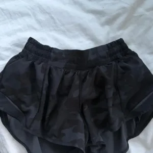 Lululemon Women's multi Shorts