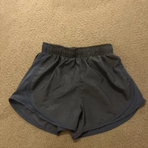 Nike Women's Blue and Navy Shorts