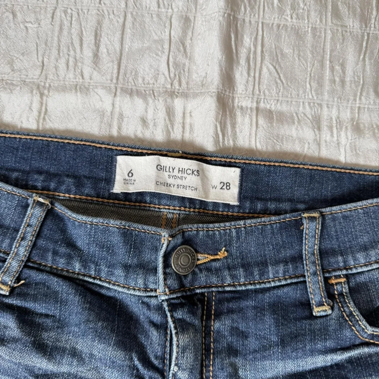 Gilly Hicks Women's Blue and Navy Shorts - Image 2